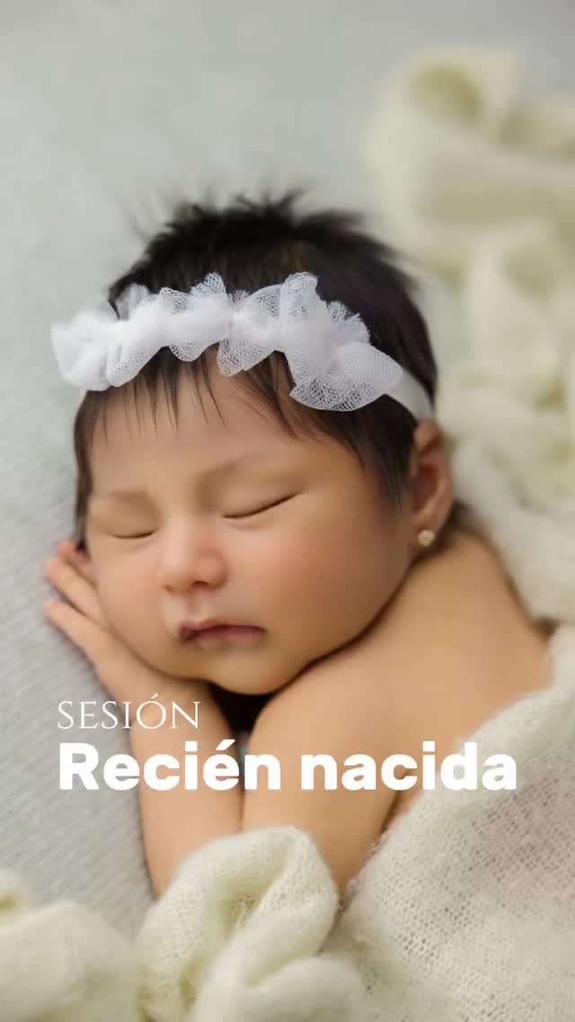 ✨ Acompáñame a una sesión newborn en nuestro estudio en San Isidro - Lima ✨
Cada detalle cuenta: la seguridad del bebé, la paciencia en cada pose y la delicadeza para crear recuerdos que durarán toda la vida 💕
En Tres Luces Fotografía nos especializamos en sesiones newborn, de embarazo y familiares, siempre con un estilo elegante y atemporal.
Hoy viernes queremos mostrarte un poquito del detrás de cámaras… porque lo más lindo no son solo las fotos finales, sino todo lo que ocurre para llegar a ellas. 🍼📸
📲 Escríbeme al WhatsApp +51 994641163 o visita www.tresluces.pe
para reservar tu sesión.
#SesiónNewborn #FotografíaNewborn #FotografíaDeEmbarazo #SesiónDeFotosLima #TresLucesFotografía #reciennacidos #fotografiaparabebes #newbornsession #newbornperu