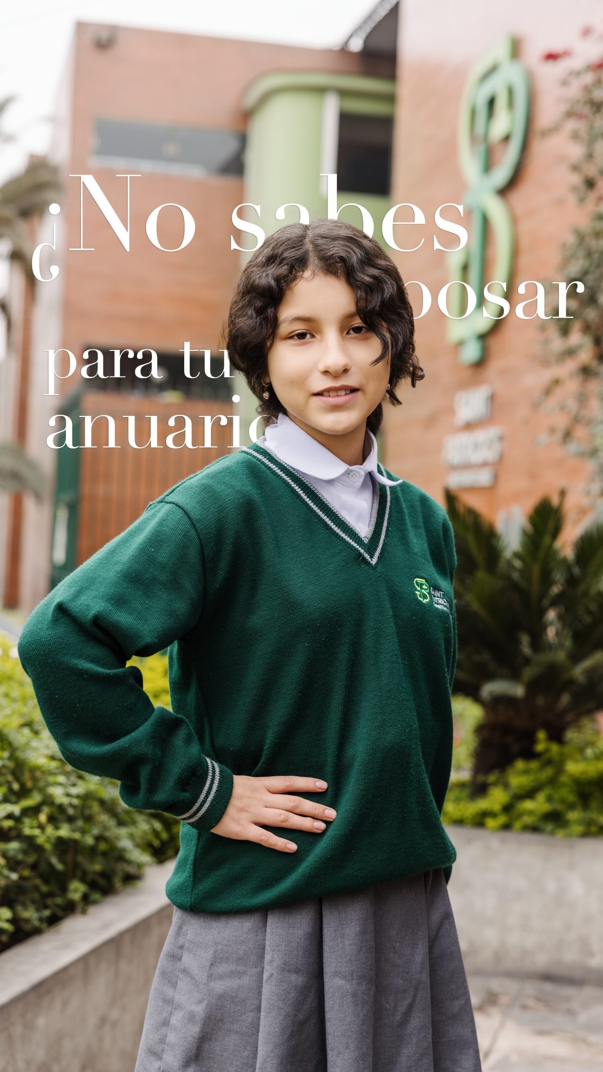 Dentro de algunos años, esta foto será uno de los recuerdos más valiosos de su etapa escolar.
Por eso nos tomamos el tiempo de guiarlos, hacerlos sentir cómodos y ayudarlos a mostrar su mejor versión frente a la cámara.
Porque un anuario no es solo una colección de fotos. Es una parte de su historia.
🎓 Temporada de anuarios escolares 2026 abierta.
#AnuarioEscolar #AnuariosEscolares #Temporada2026 #Graduacion2026 #Promocion2026 

FotografiaEscolar FotosDeGraduacion ColegiosPeru Anuario2026 SesionEscolar GraduacionEscolar FotografoEscolar