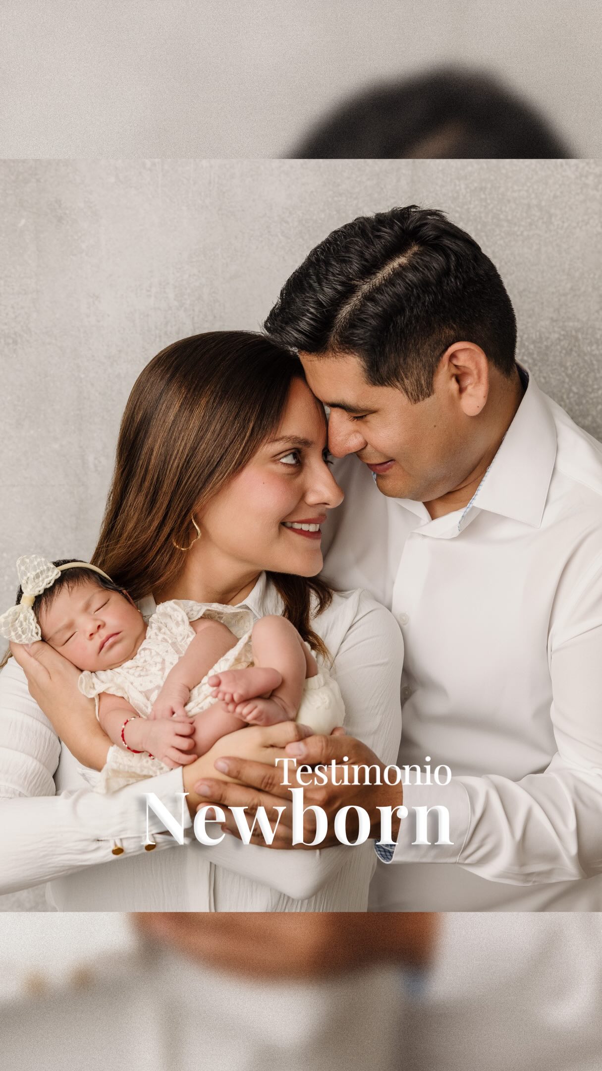 ¿Vale la pena hacer una sesión de embarazo y luego una sesión newborn?

Johanna primero vino a fotografiar su embarazo y meses después volvió con su bebé.
En este video nos cuenta cómo fue vivir ambas experiencias y por qué decidió regresar.
Lo más bonito de nuestro trabajo es acompañar a las familias desde la espera hasta los primeros días de su bebé. 🤍

📍Fotografía de embarazo y recién nacido en Lima.

WhatsApp: 994641163
www.tresluces.pe
#sesionreciennacido #Fotografianewborn #EmbarazoLima #FotografaLima #newbornlima